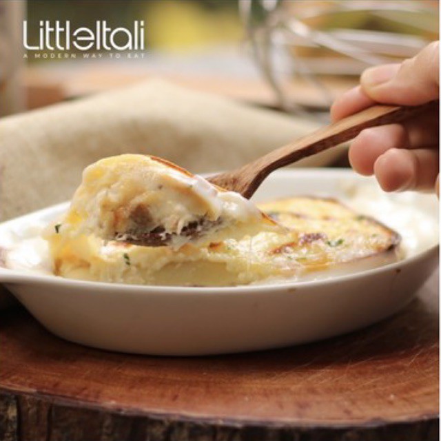 

Little Itali Creamy Chicken and Mushroom Lasagna