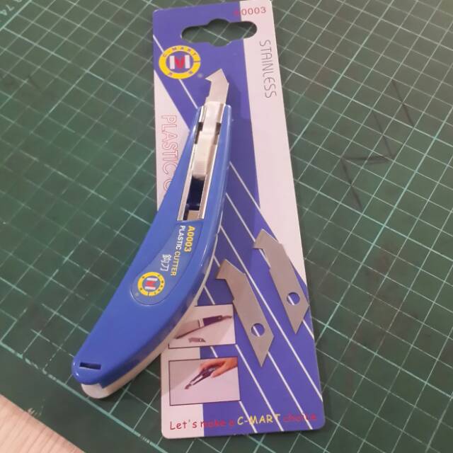 

Pisau Cutter Plastik / Acrylic C-MART A0003