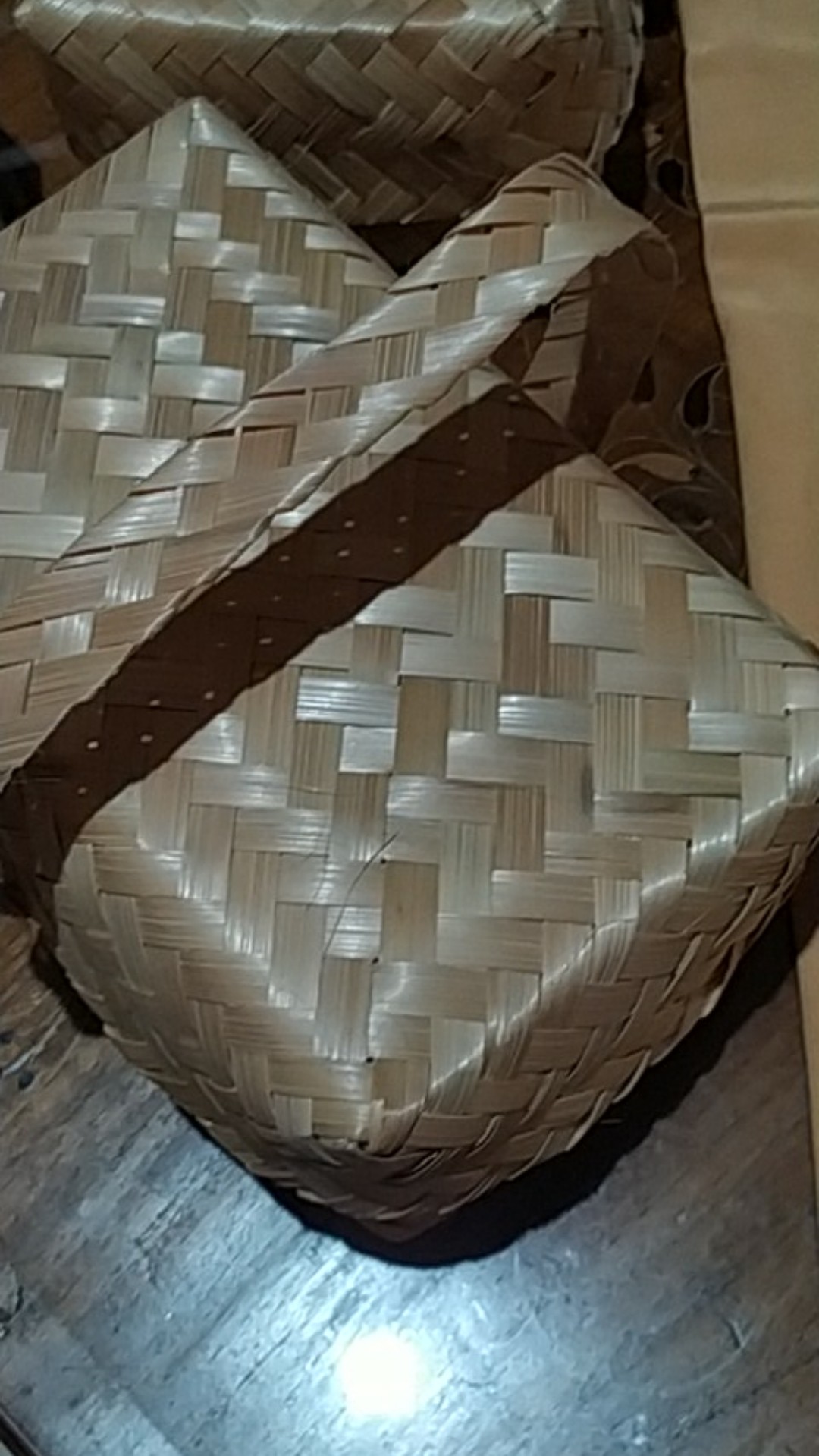 Pegon Cangking Natural / Besek Cangking/ Besek Pipiti / Besek Ada Handelnya/ Besek 15x25