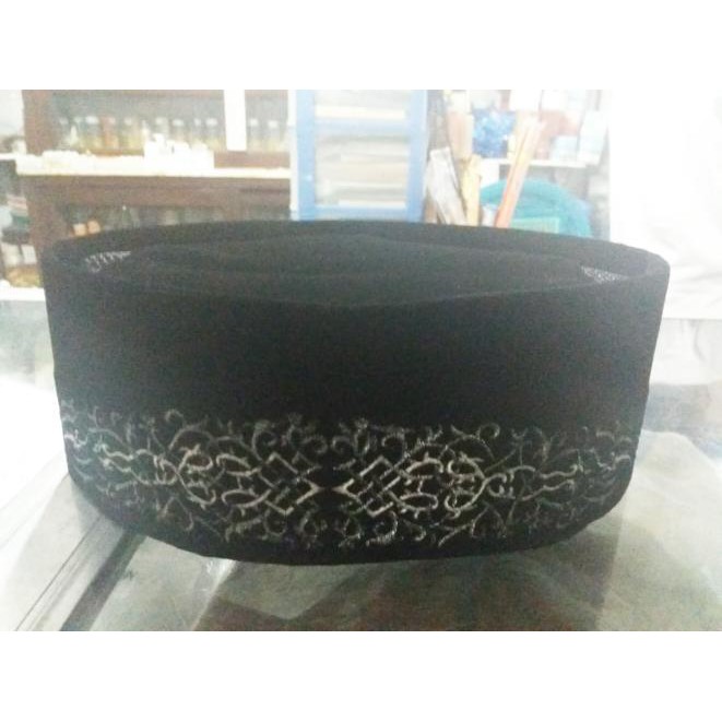 Peci Awing Motif Bordir