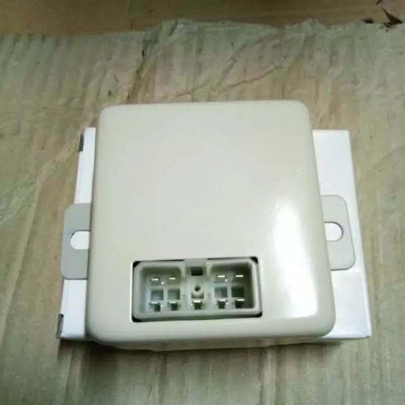 timer glow plug/modul glow plug/ecu glow plug Mitsubishi L300