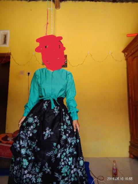 Couple Gayatri Couple Gardena Lumbung Batik