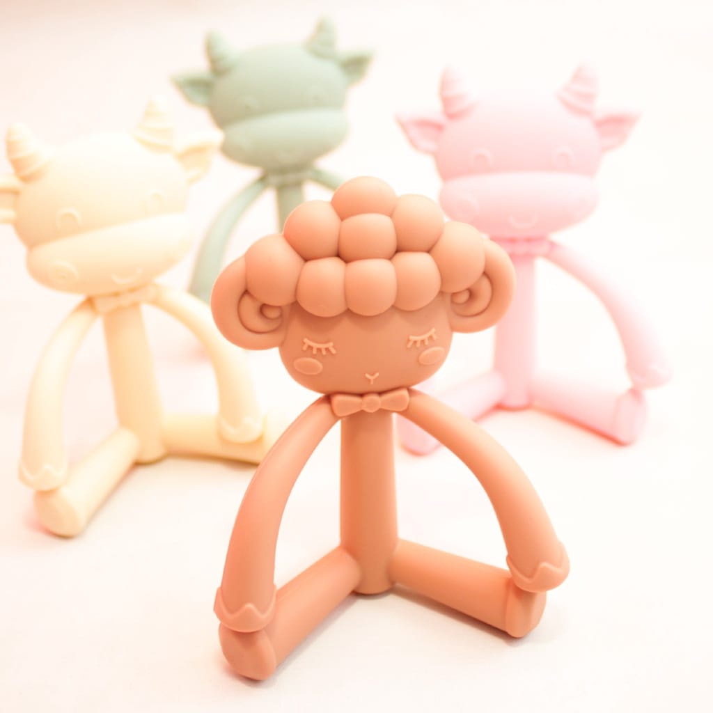 SALE Gigitan Bayi Bentuk Hewan - Nia Cow Baby Teether - Teether Baby - Gigitan Bayi Lucu