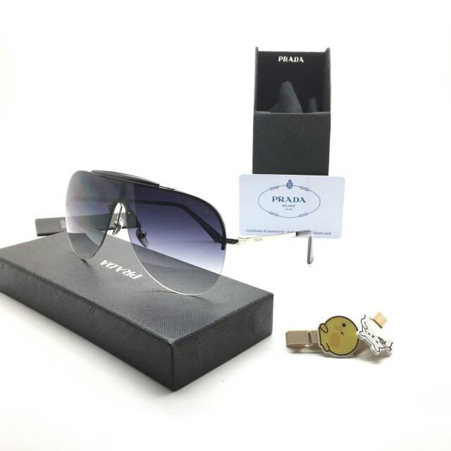 Kacamata Prada 666