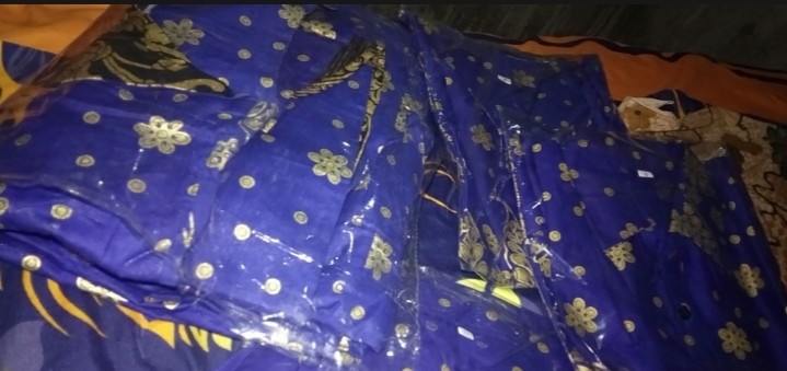 Couple Batik Terbaru Zaen Couple Keluarga Bisa Pisah New New New Motif Daun Bulat Biru