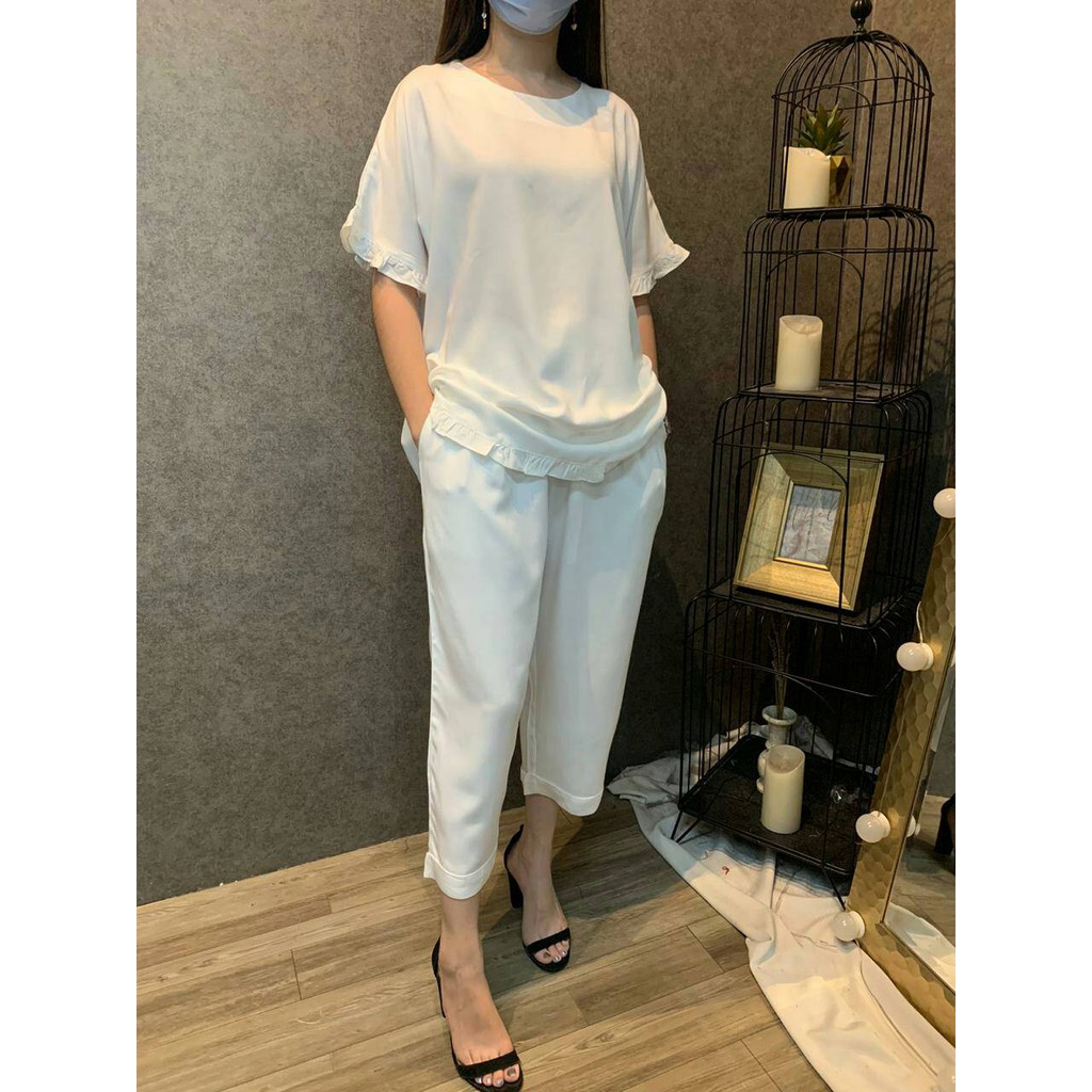 Set Premium Perempuan Casey Ruffle