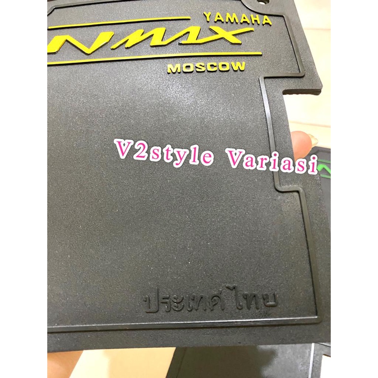 MUDFLAP YAMAHA NMAX 155 OLD KARET KARBON THAILAND PENAHAN LUMPUR KARPET CARBON PELINDUNG MESIN DINAMO ALAS KOLONG SPAKBOR YAMAHA NMAX LAMA 2015 2016 2017 2018 2019 DECKPAD THAILOOK VARIASI MOTOR BIRU MERAH KUNING SILVER ORANGE HIJAU