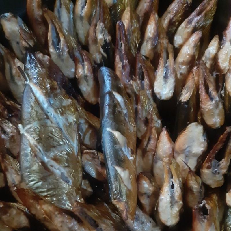 

Ikan Asap Bennul (ikan tulang biru) Ikan Asap Khas Sampang
