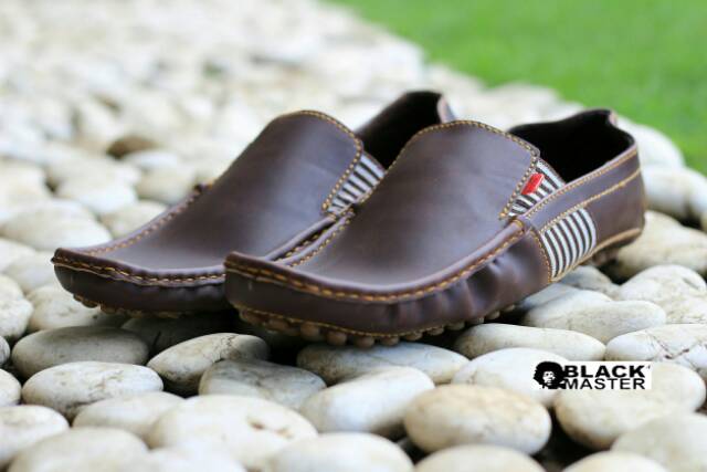 SEPATU KASUAL SLIPON KULIT ASLI BLACKMASTER SANTANA