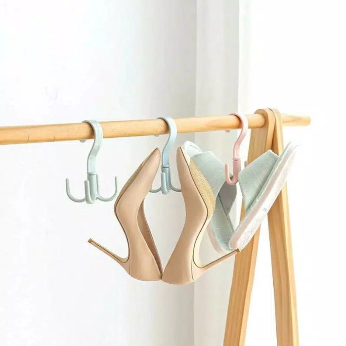 Hanger Serbaguna dengan 4 kait utk scraf,tali pinggang/Rotating hanger Gantungan Putar 360 Dasi Sepa