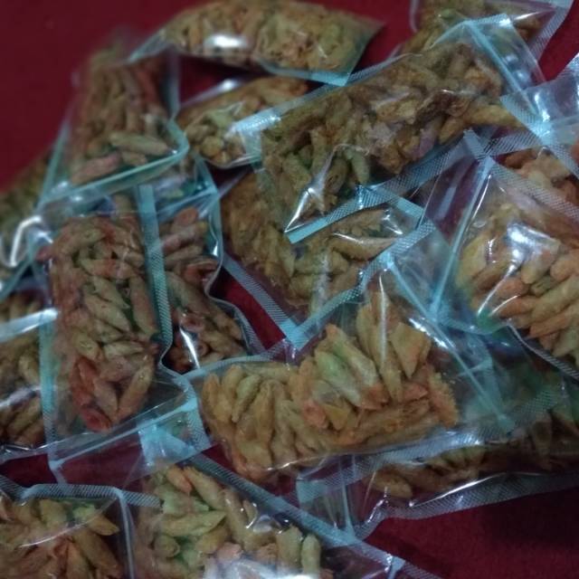 

KERIPIK KULIT LUMPIA