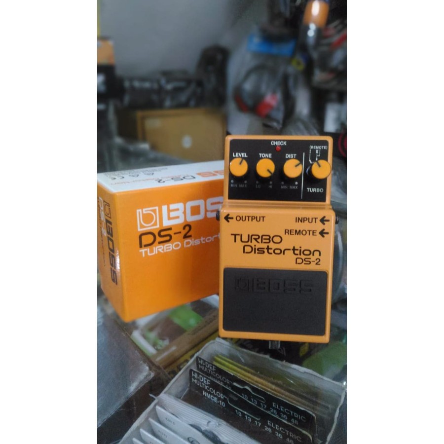 Efek Boss DS2 Turbo Distortion