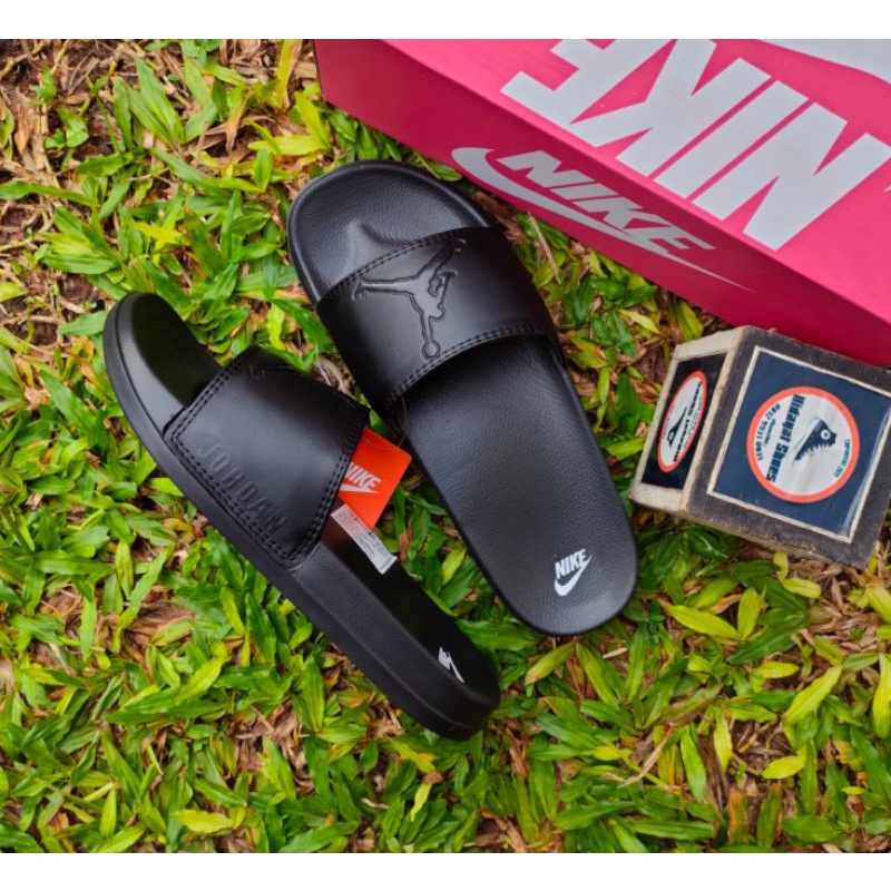 SANDAL SLIDE JORDAN //SANDAL SLOP JORDAN FREE BOX+PAPERBAG//SANDAL SLIDE PRIA JORDAN // SENDAL SLOP PRIA JORDAN-Jordan full black