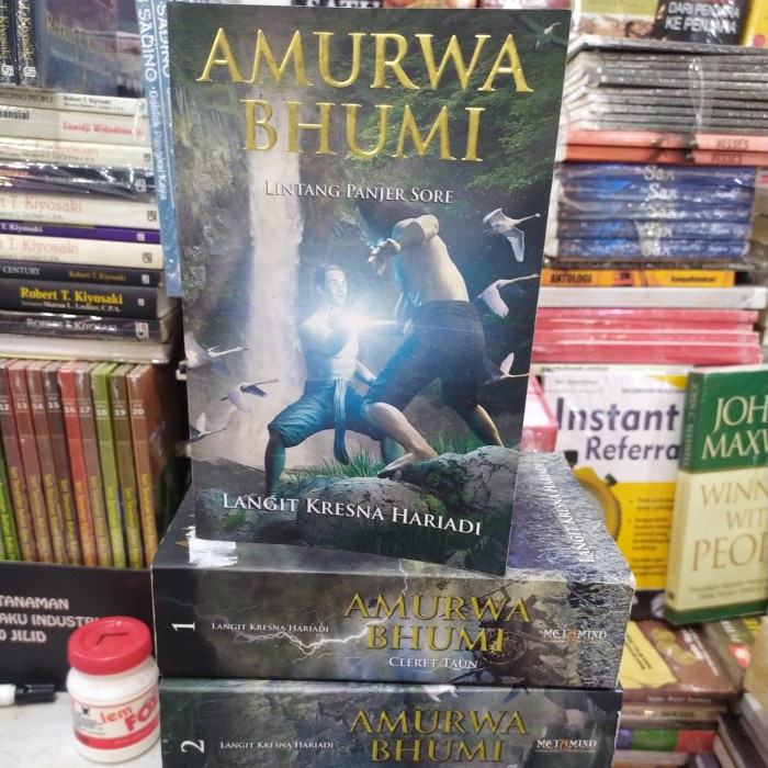 

PROMO!!! AMURWA BHUMI LINTANG PANJER SORE - LANGIT KRESNA HARIADI TERLARIS