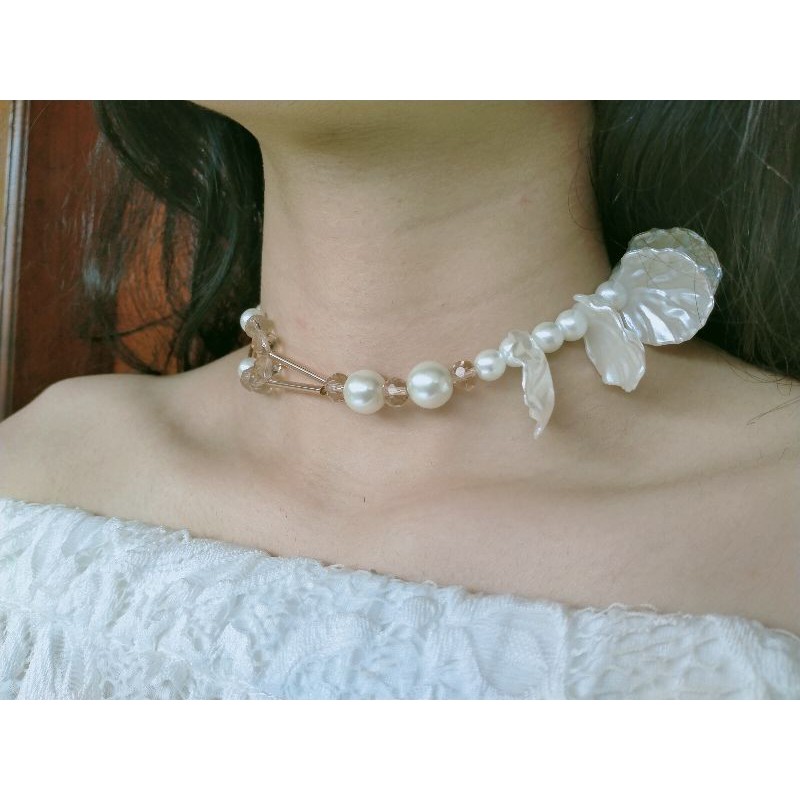 Elora Choker