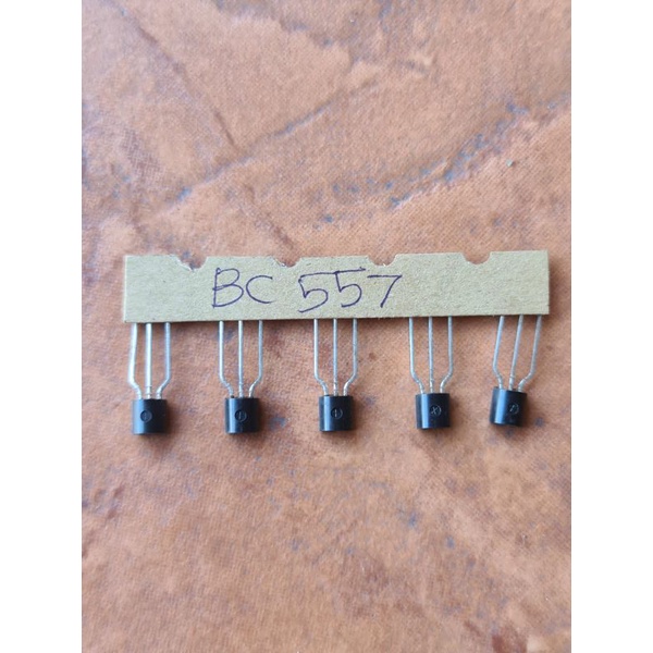 Transistor TR BC 557 BC557 Original