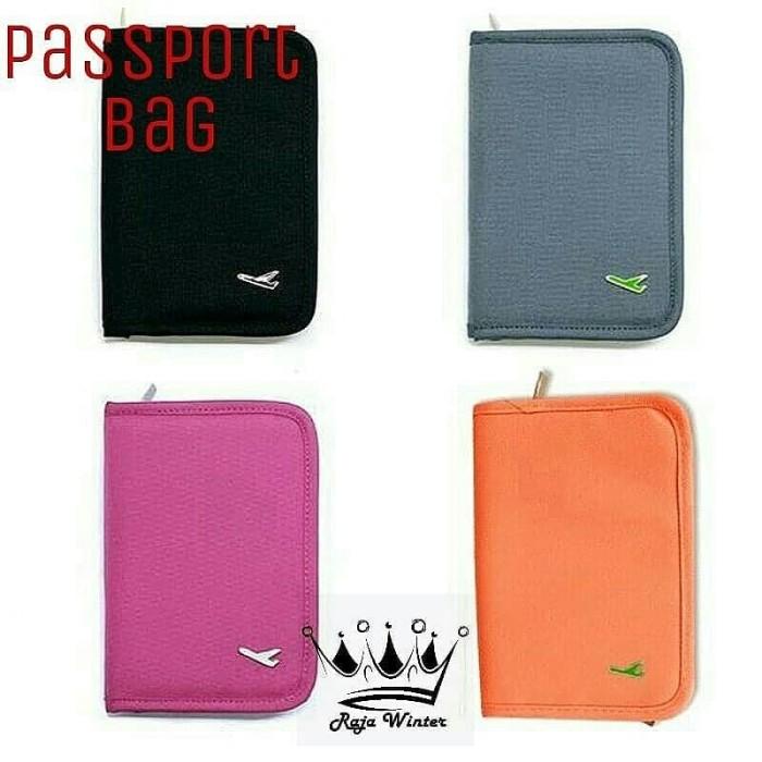 Cover Tas Passport / Pelindung Passport - Abu-Abu Muda