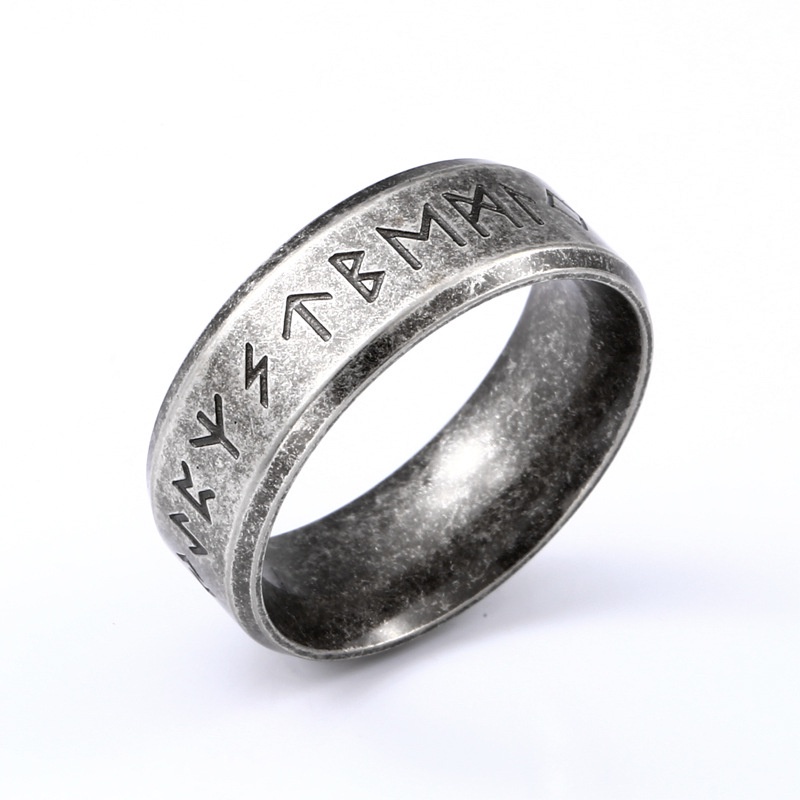 Cincin Desain Tulisan Bahan Stainless Steel Warna Silver Gaya Vintage Untuk Pria