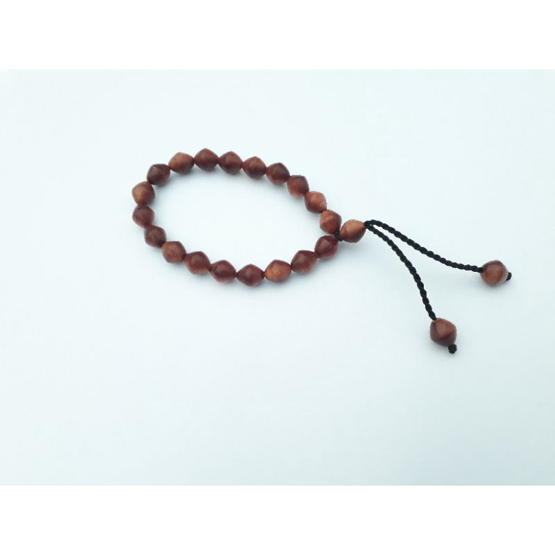 gelang kayu stigi
