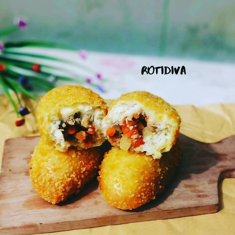 

RK12 Roti Goreng Diva Isi Ayam Sayur