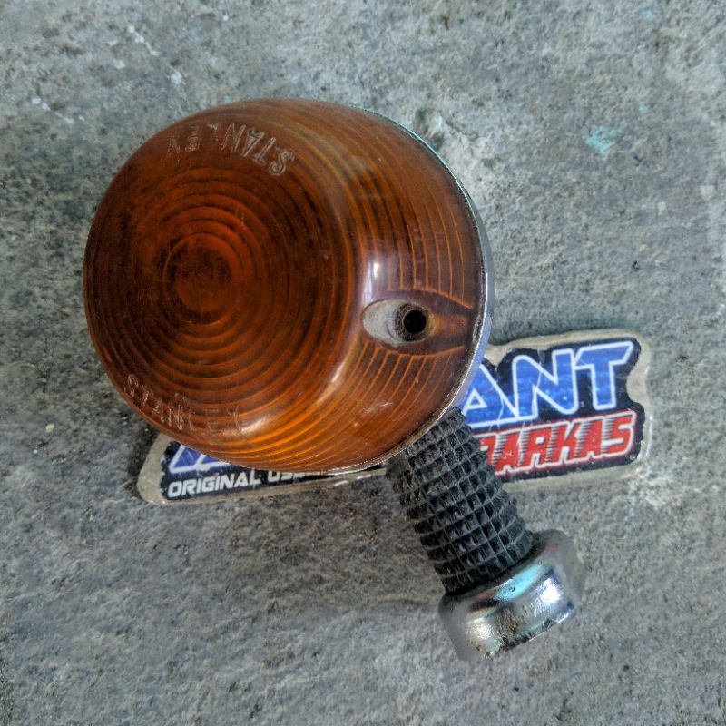 Sein riting belakang honda c70 original ori