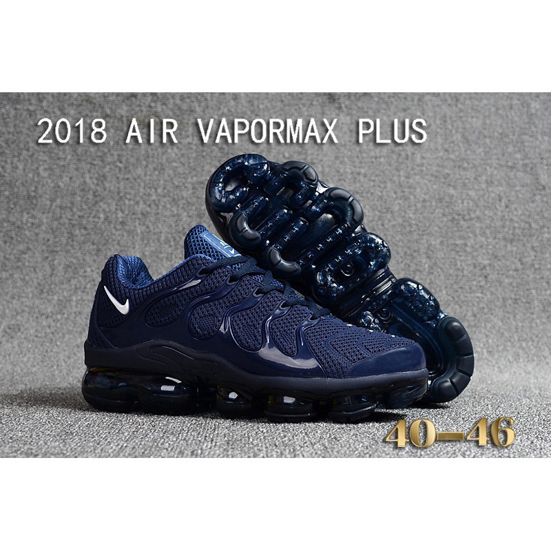 navy blue air vapormax plus