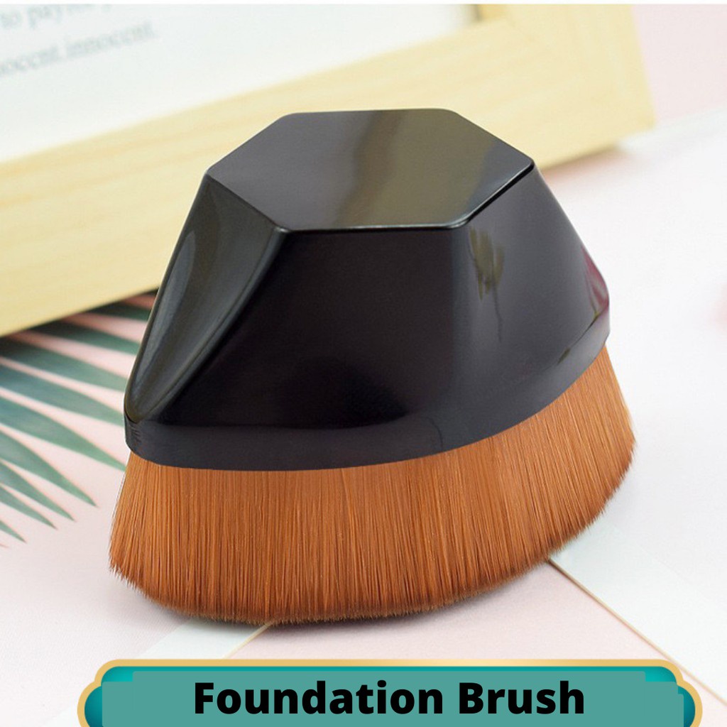 Kuas Foundation Besar Flat Brush Segi 6 Bulu Lembut 55mm