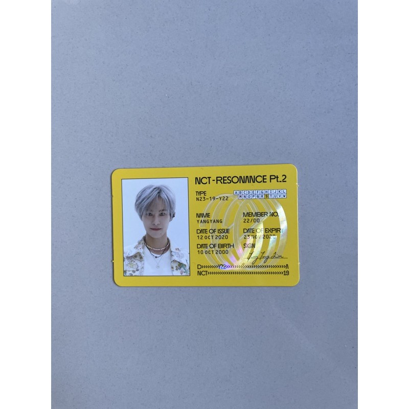 

yangyang id card