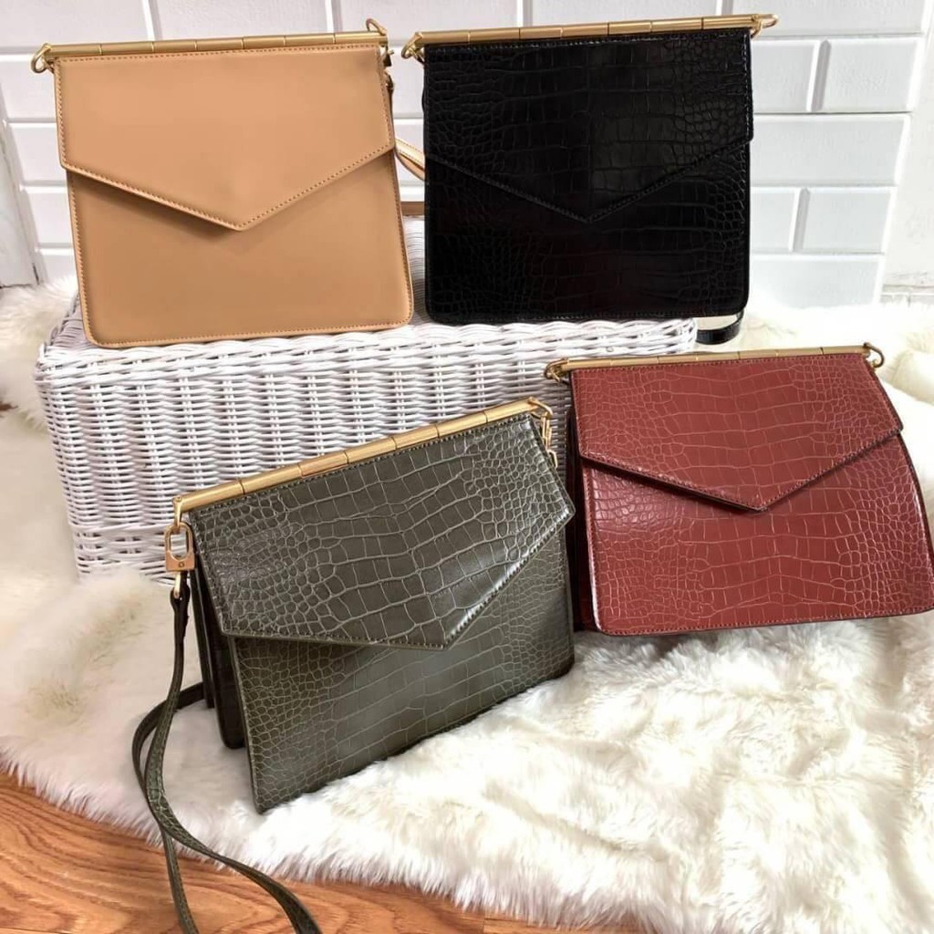 Charles n Keith C664