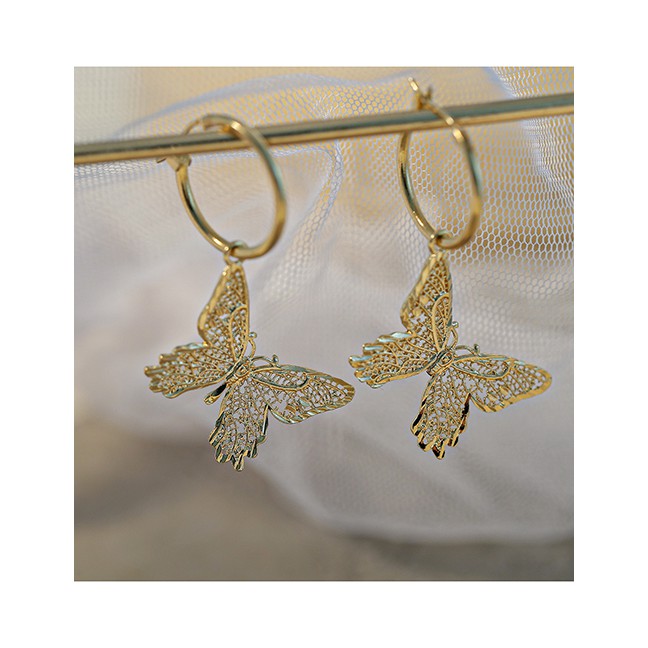 LRC Anting Tusuk Fashion Hollow Butterfly Alloy Geometric K2346X