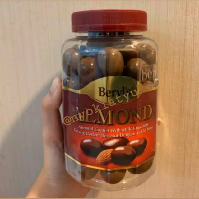 

Beryl's Almond Milk Chocolate 500gr