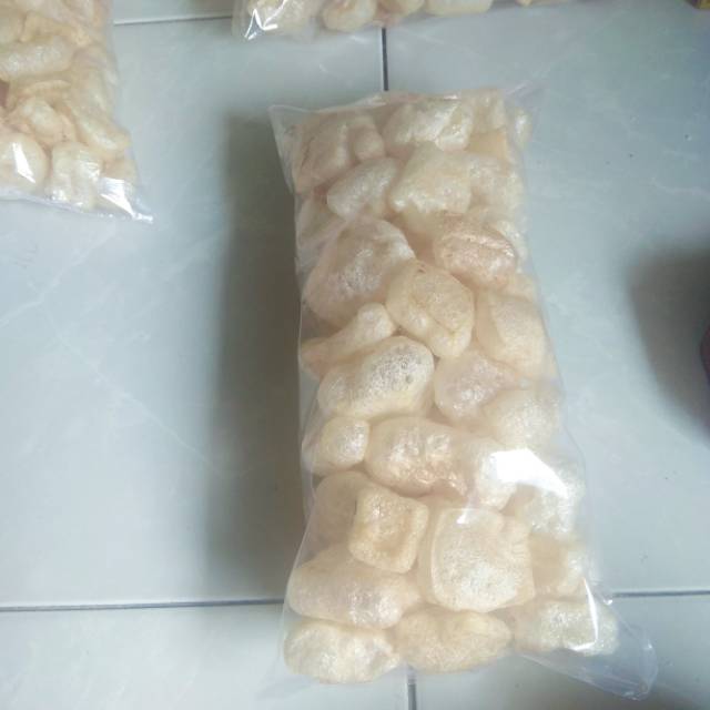 

Kerupuk kulit sapi asli 100% HALAL.Bagus buat diet juga mak