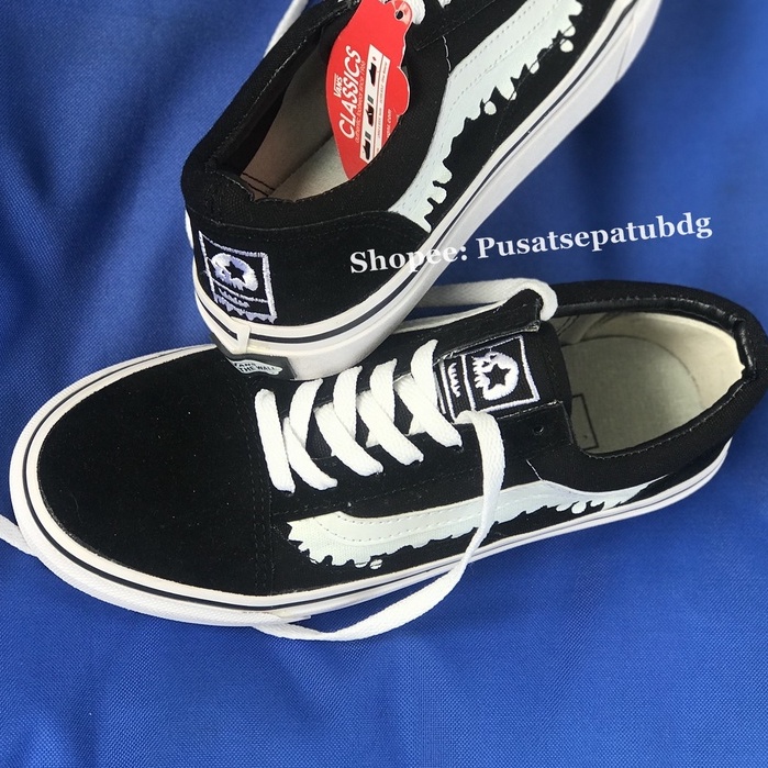 Vans Oldskool Black White Misfits - Sepatu Vans Oldskool Hitam Putih