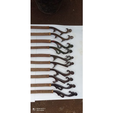 Tangkringan ukir murai batu premium