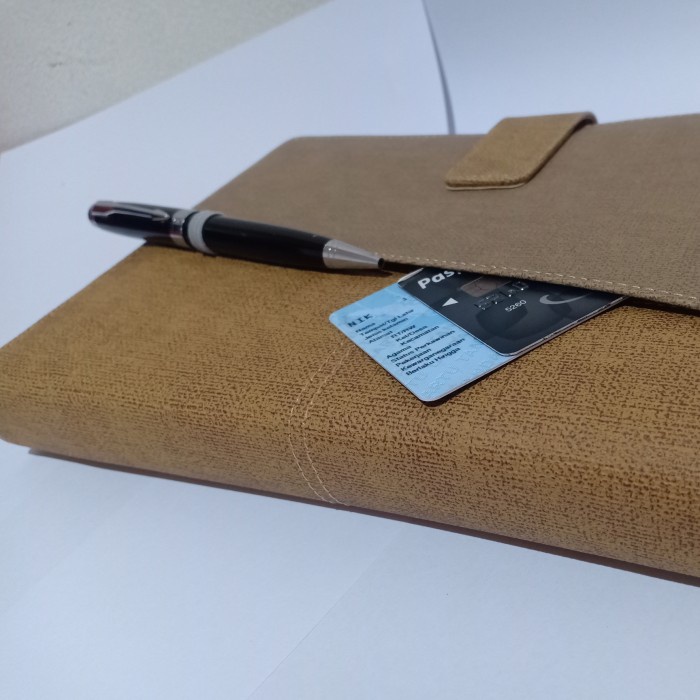 

Produk Unggulan Agenda Binder Kulit Exclusive Dpt Dicustom Nama Atau Logo Perusahaan Terbatas
