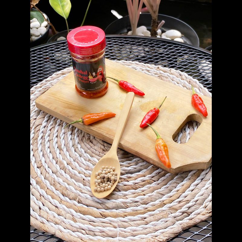 

Sambal Gledegg Merah Penyet