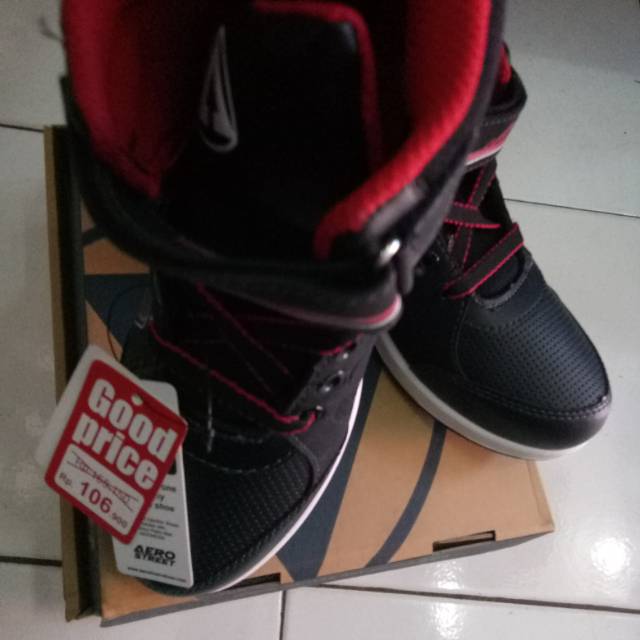 sepatu AERO waena hitam