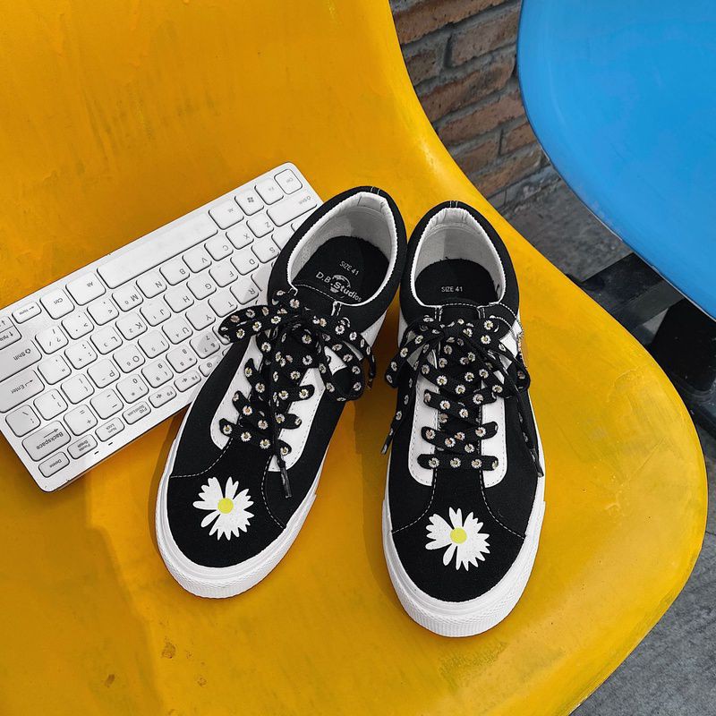 sneaker wanita ala korea