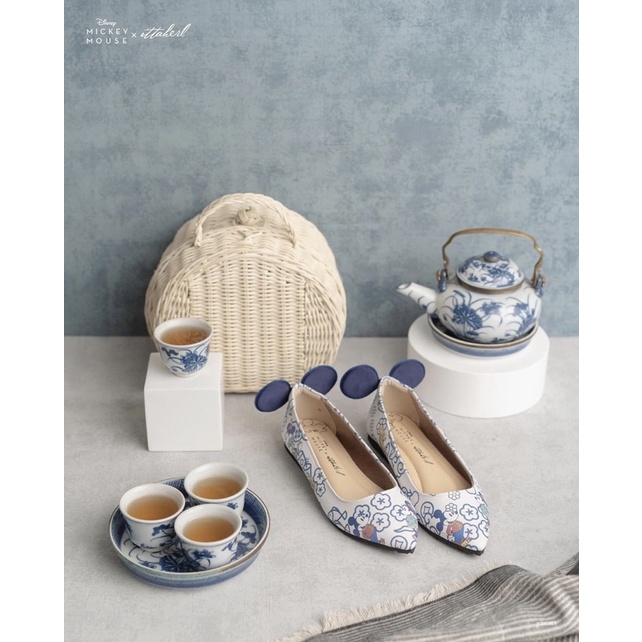 Ittaherl Mickey Mouse Vol. 4, Size 41, NEW