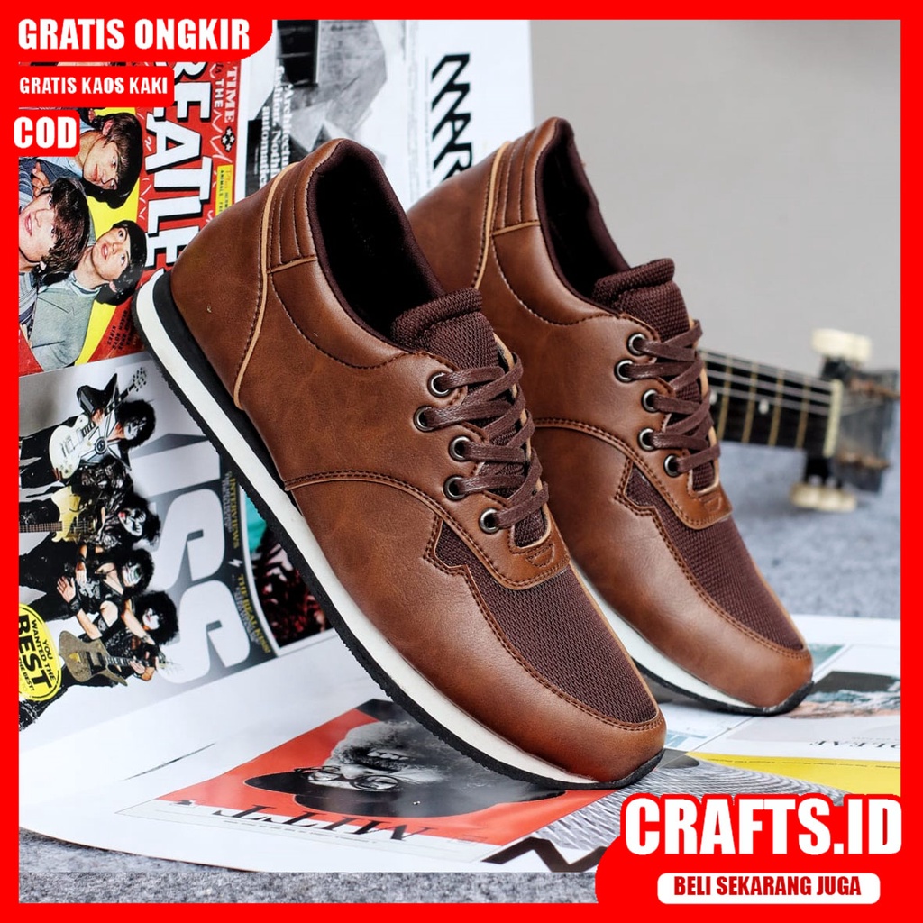 CRAFTS Sepatu Sneaker Pria Formal Casual Hitam Kulit Pu