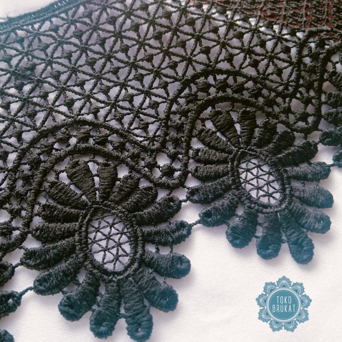 Kain Renda Bordir Giper - Bunga Besar - 10209 (L :-/+ 12 cm)