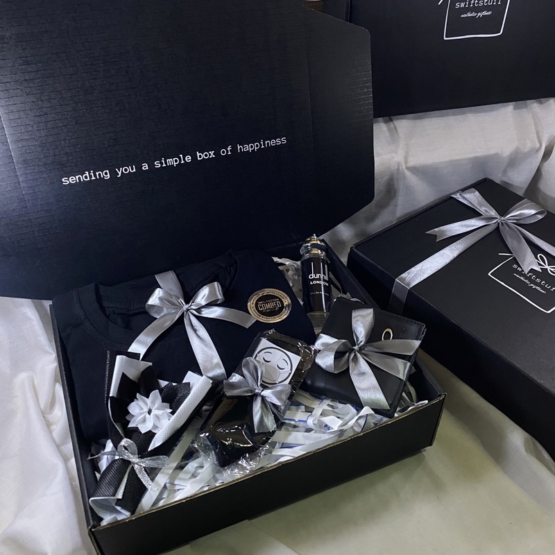 

GIFT BOX HAMPERS AESTHETIC FOR MEN / COWO KADO HADIAH WISUDA BIRTHDAY ANNIVERSARY ETC