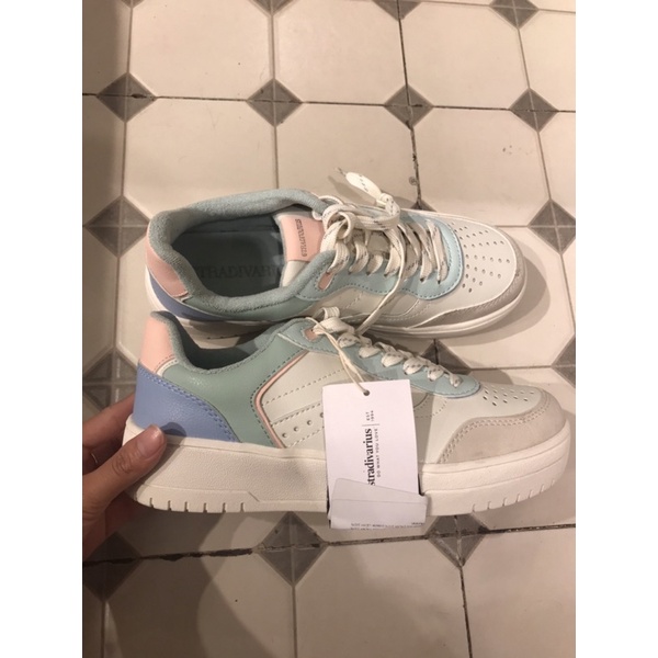 sneakers stradivarius original store