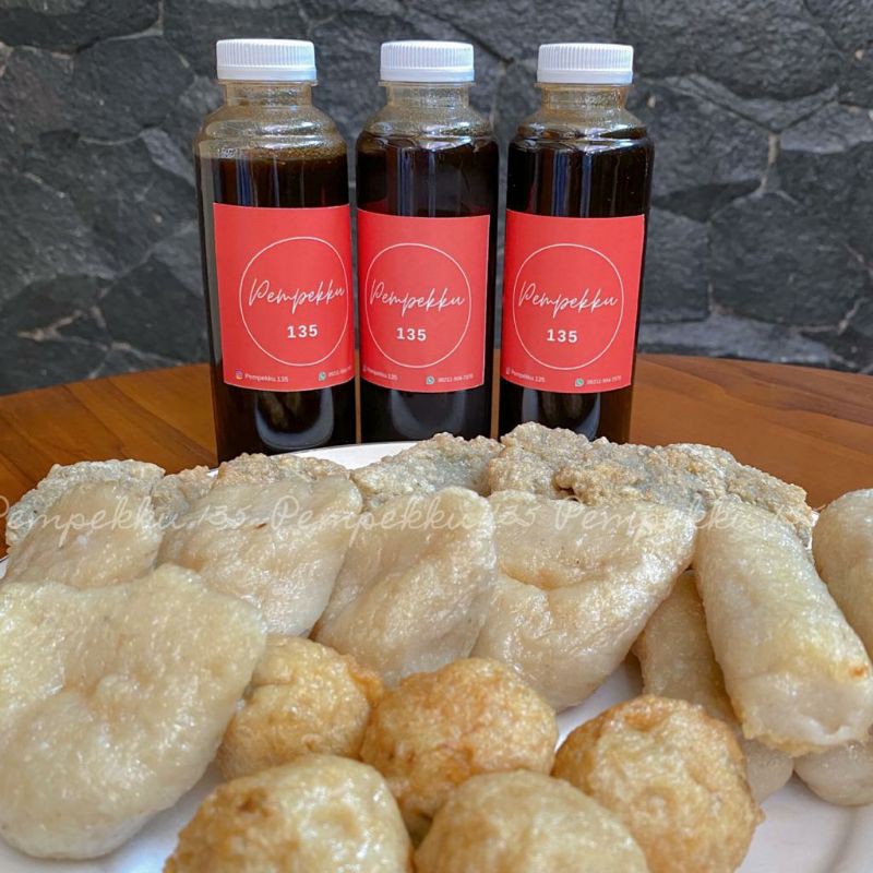 

PEMPEK PALEMBANG PAKET CAMPUR ISI 10 PCS + CUKO - PEMPEKKU 135