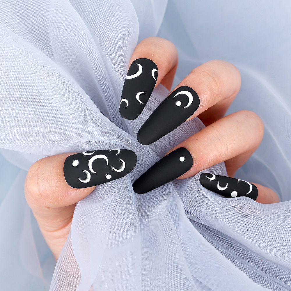 Stiker Kuku Motif Bulan Sabit Warna Hitam Dan Putih Untuk Dekorasi Nail Art