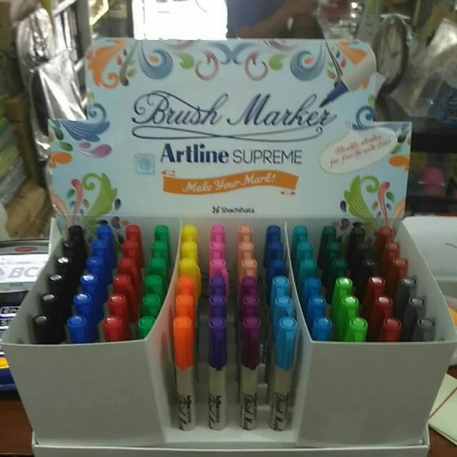 

Brush pen artline