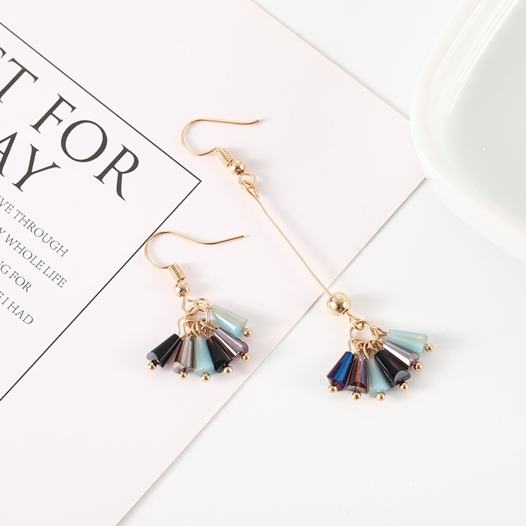 Asimetris colorful kecil crystal anting-anting Jepang dan Korea Dongdaemun temperamental, sederhana