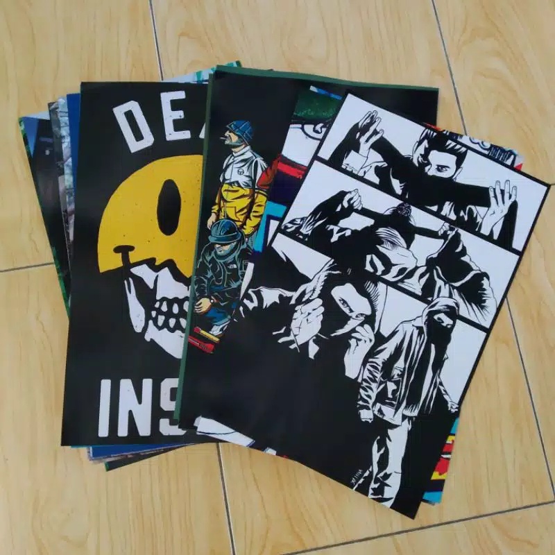 Poster Dinding Aesthetic Glossy Paket 20 Pcs Free Sticker Dan Bublewrap