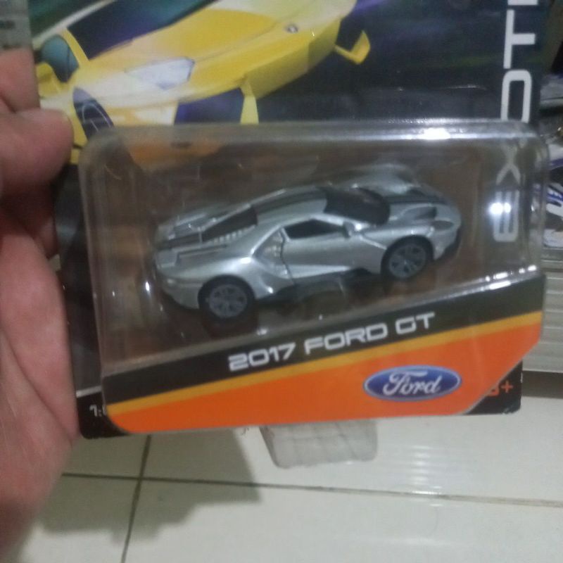diecast mobil ford gt