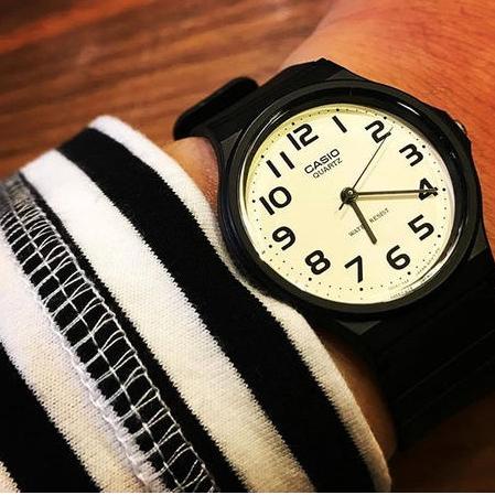 Serbuuuu.. [Terlaris] jam tangan wanita CASIO ANALOG MQ-240-7B jam tangan bulat kecil